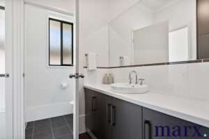 6 Moore Avenue, NURIOOTPA, SA 5355 AUS