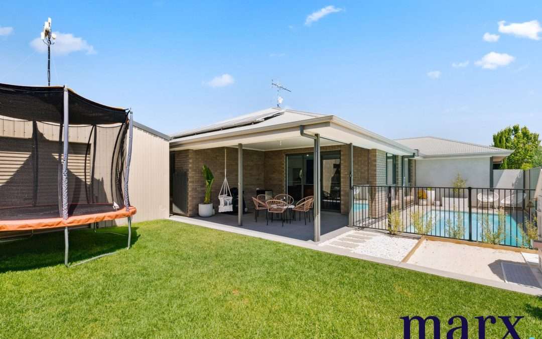 6 Moore Avenue, NURIOOTPA, SA 5355 AUS