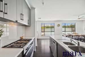 6 Moore Avenue, NURIOOTPA, SA 5355 AUS