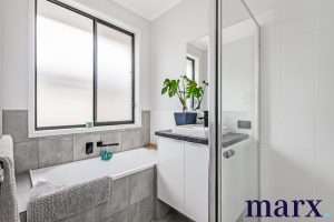 18 Darling Street, ANGLE VALE, SA 5117 AUS