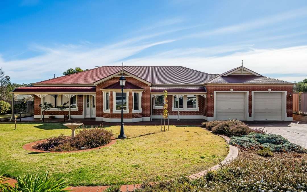 24 Settlers Grove, TANUNDA, SA 5352 AUS