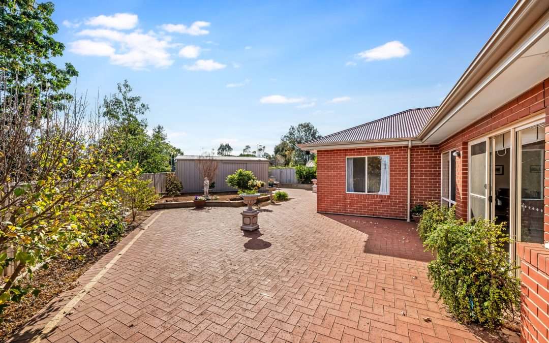24 Settlers Grove, TANUNDA, SA 5352 AUS