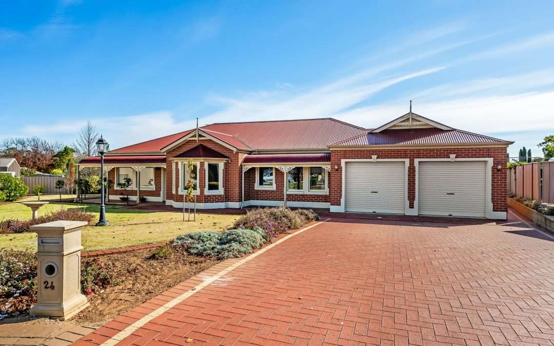 24 Settlers Grove, TANUNDA, SA 5352 AUS