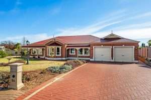 24 Settlers Grove, TANUNDA, SA 5352 AUS
