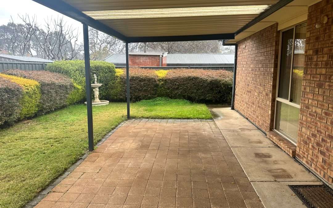 3 Francis Street East, NURIOOTPA, SA 5355 AUS