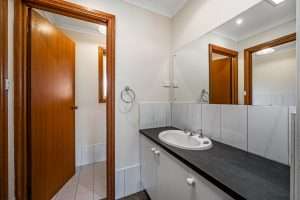 24 Auricht Avenue, TANUNDA, SA 5352 AUS
