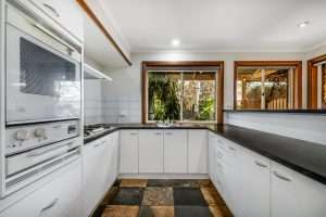 24 Auricht Avenue, TANUNDA, SA 5352 AUS