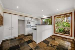 24 Auricht Avenue, TANUNDA, SA 5352 AUS