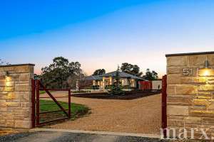 51 Victoria Terrace, WILLIAMSTOWN, SA 5351 AUS