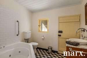 33-35 John Street, TANUNDA, SA 5352 AUS