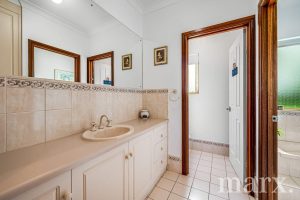 4 Roberts Court, NURIOOTPA, SA 5355 AUS