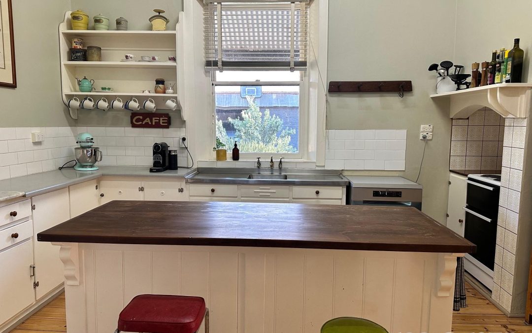 17 Skinner Street, CAMBRAI, SA 5353 AUS