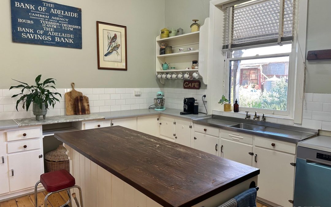 17 Skinner Street, CAMBRAI, SA 5353 AUS