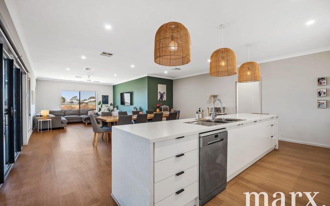17 Dawkins Road, TWO WELLS, SA 5501 AUS