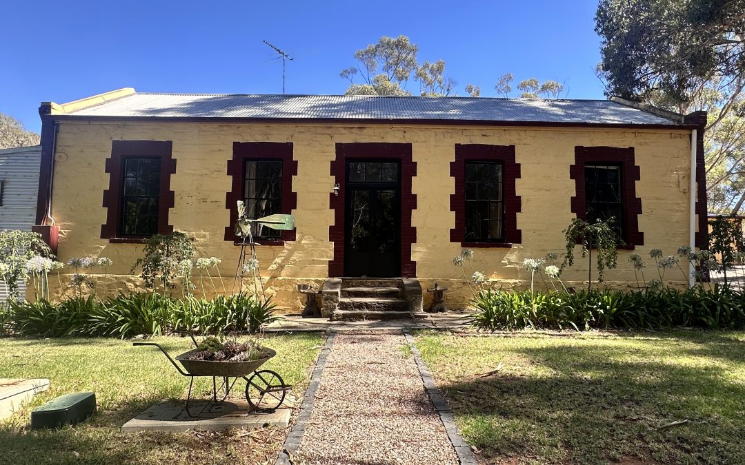 13 Old Sturt Highway, DAVEYSTON, SA 5355 AUS