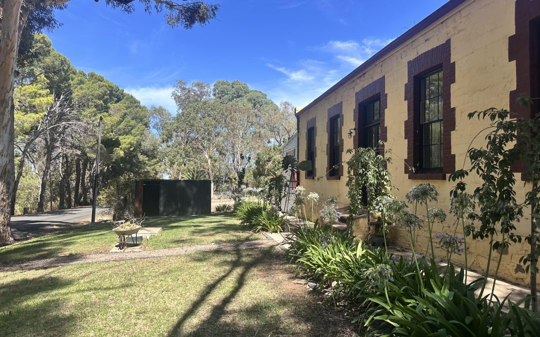 13 Old Sturt Highway, DAVEYSTON, SA 5355 AUS