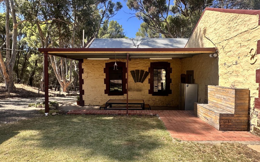 13 Old Sturt Highway, DAVEYSTON, SA 5355 AUS