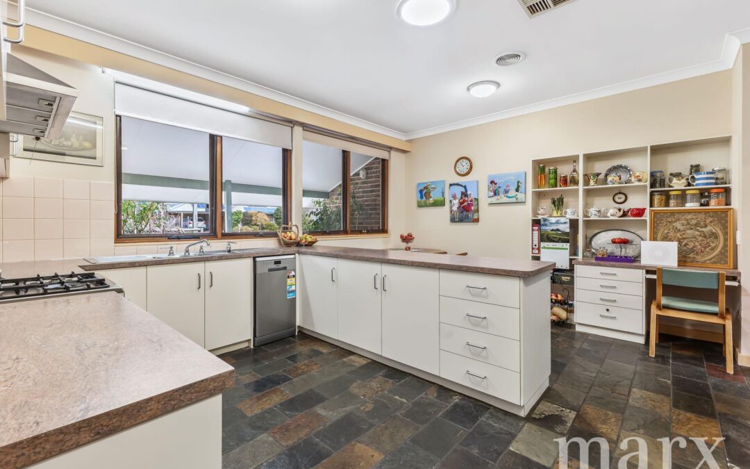 17 Hill Street West, ANGASTON, SA 5353 AUS