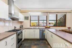17 Hill Street West, ANGASTON, SA 5353 AUS