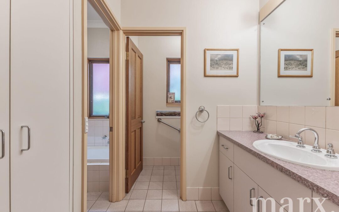17 Hill Street West, ANGASTON, SA 5353 AUS