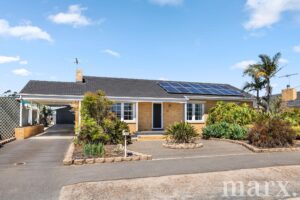33 Greenock Road, NURIOOTPA, SA 5355 AUS