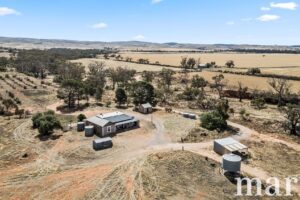 94 Robertson Road, TOWITTA, SA 5353 AUS