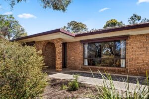 15 Anton Street, ANGASTON, SA 5353 AUS