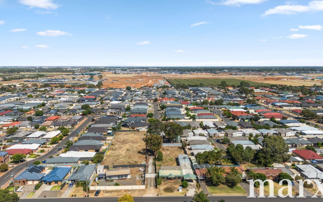 20 Lakeland Road, MUNNO PARA WEST, SA 5115 AUS