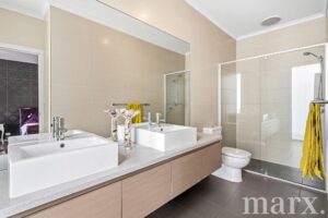 7 George Angas Drive, GREENOCK, SA 5360 AUS