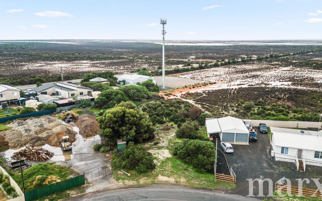 11 Sandpiper Drive, THOMPSON BEACH, SA 5501 AUS