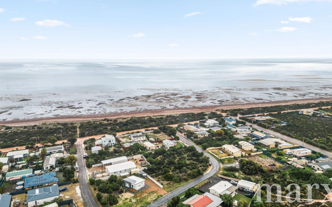 11 Sandpiper Drive, THOMPSON BEACH, SA 5501 AUS