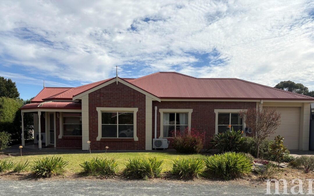 27 Pinot Crescent, NURIOOTPA, SA 5355 AUS