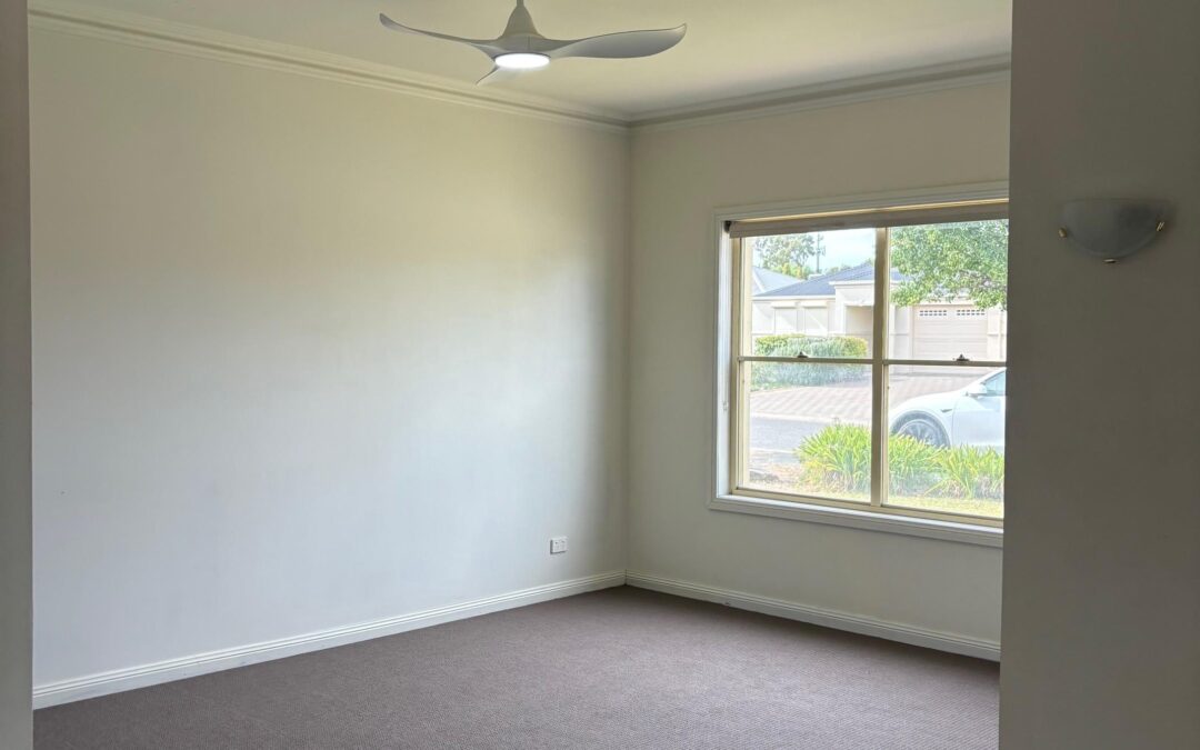 27 Pinot Crescent, NURIOOTPA, SA 5355 AUS