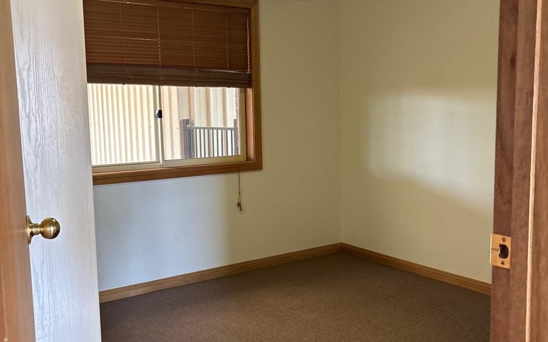 27 Pinot Crescent, NURIOOTPA, SA 5355 AUS