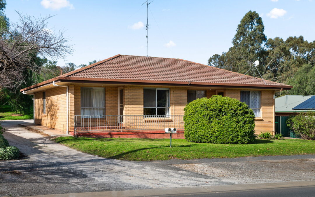 32A and 32B Moculta Road, ANGASTON, SA 5353 AUS