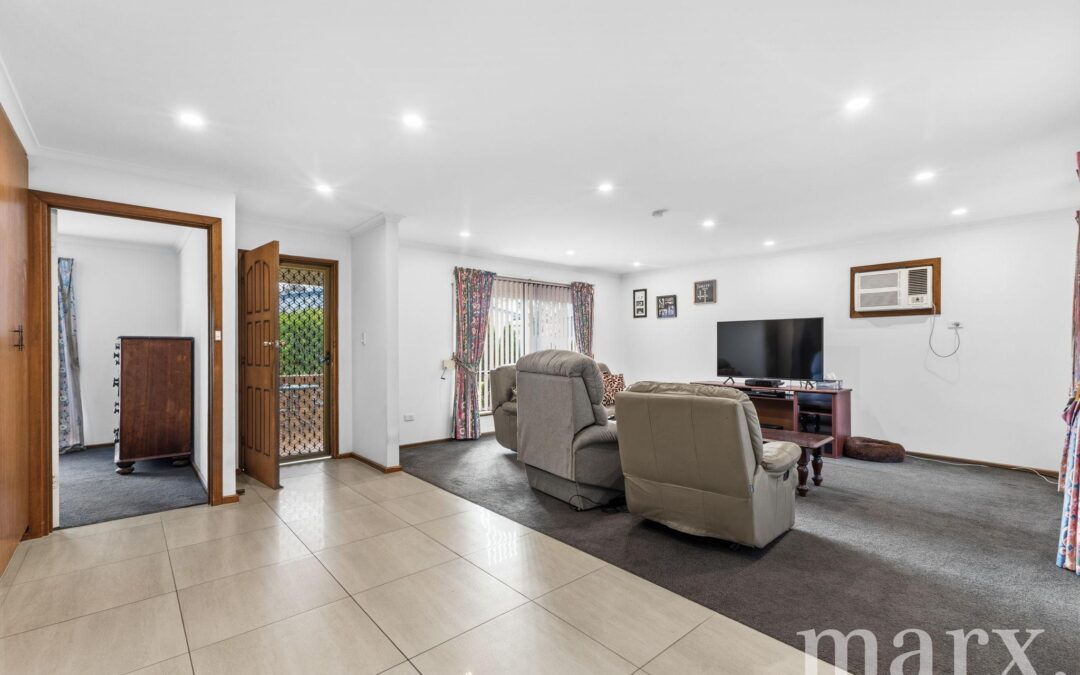 11 Cross Street, ANGASTON, SA 5353 AUS