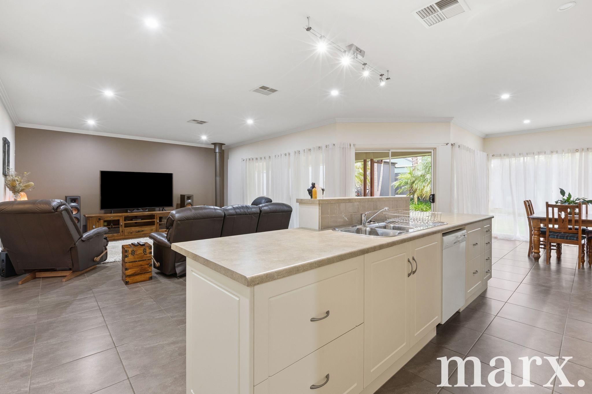 30 Laucke Drive, STOCKWELL, SA 5355