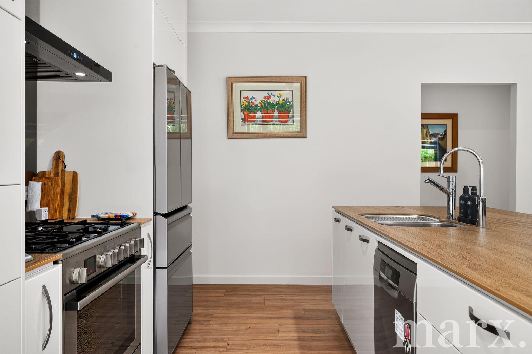 24 Buna Terrace, NURIOOTPA, SA 5355